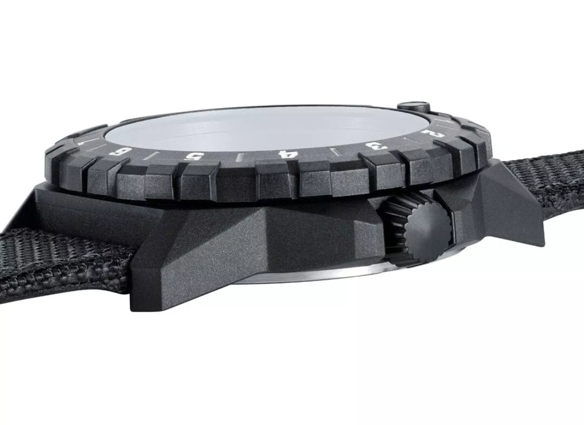 Luminox F-117 NIGHTHAWK Skunk Works 6440 Heritage Pilot Swiss Watch 44 mm XA.6442.H.Set