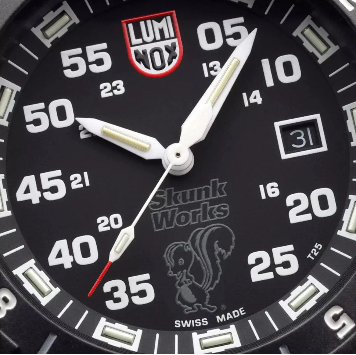 Luminox F-117 NIGHTHAWK Skunk Works 6440 Heritage Pilot Swiss Watch 44 mm XA.6442.H.Set