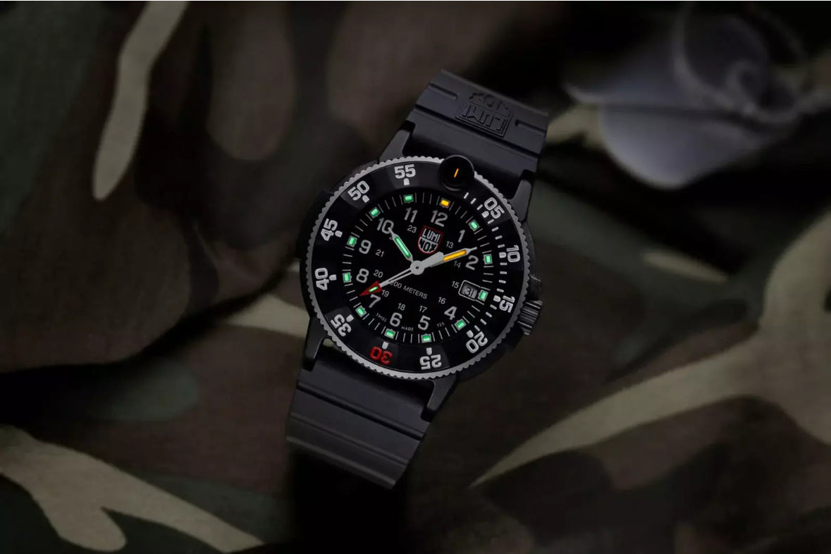 Luminox Navy SEAL Original 3001 Heritage, Dive 2024 Watch 43 mm Sapphire Crystal