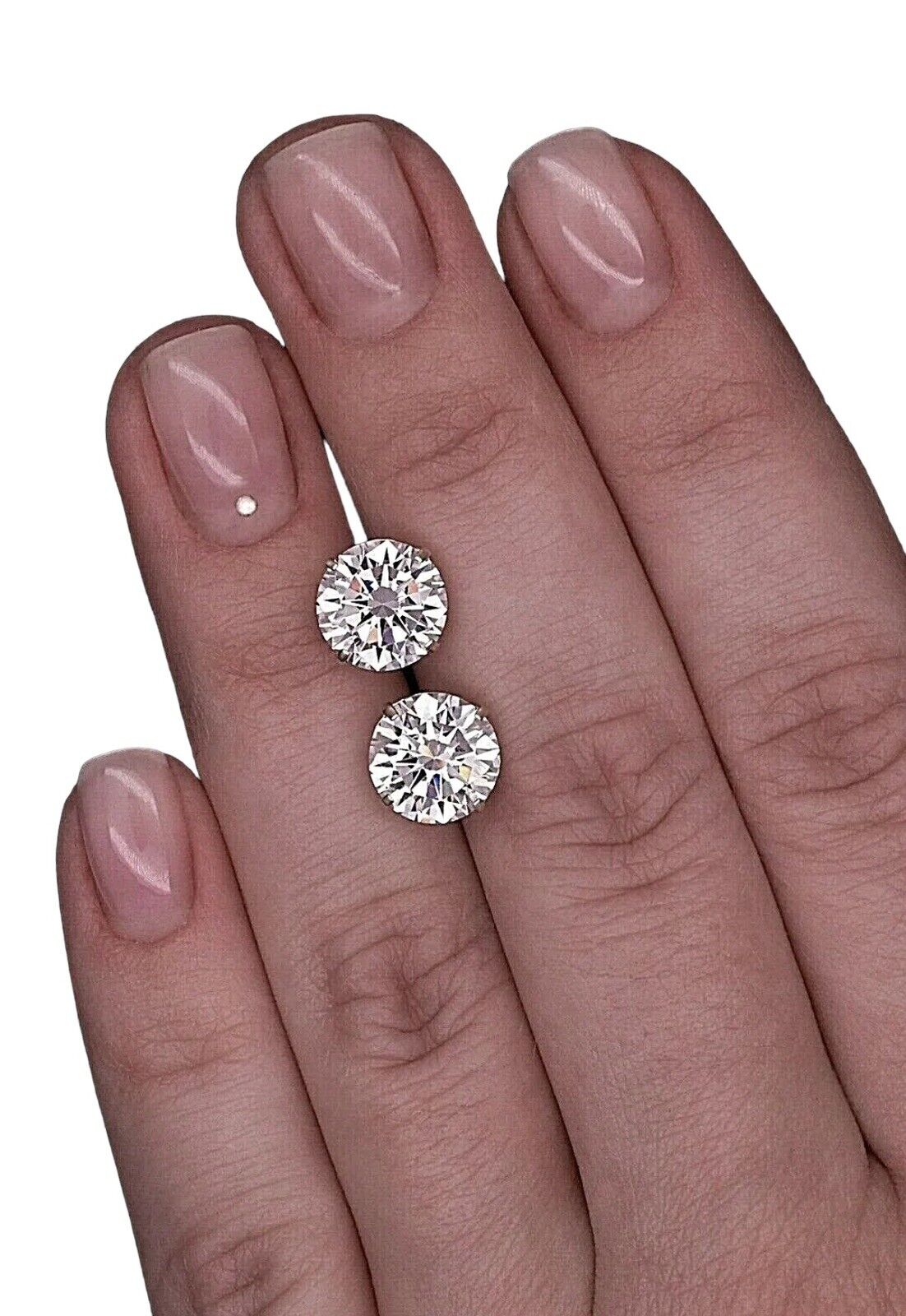 4 Ct Round Cut FL/D Real Moissanite Stud Earrings 14K White Gold 8mm Screw Back