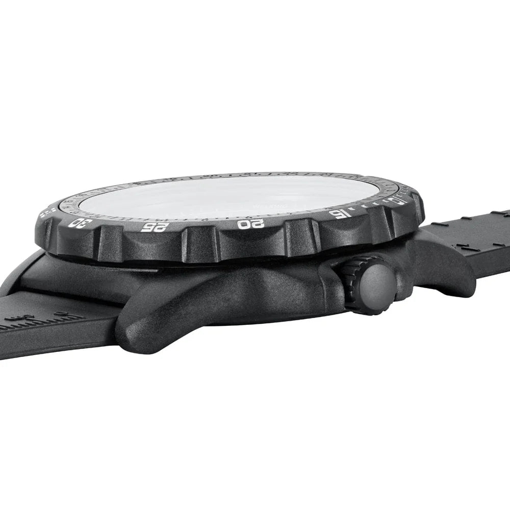 Luminox RECON Nav Spec Outdoor 46 mm XL.8837.2 Swiss Made Watch Sapphire Crystal