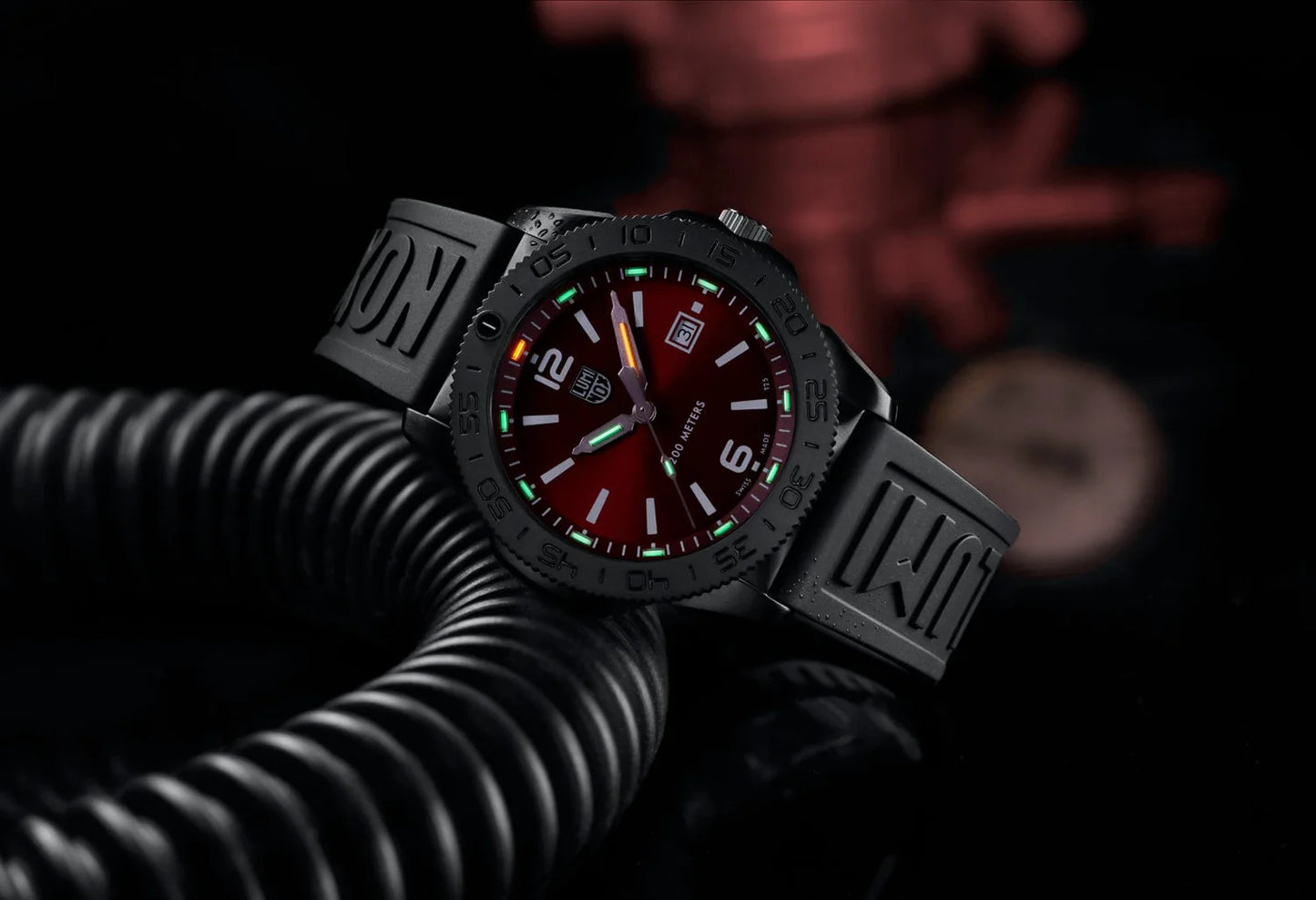 Luminox Pacific Diver 3135.B 44mm Swiss Made Quartz Men’s Dive Watch Red Dial Sapphire Crystal