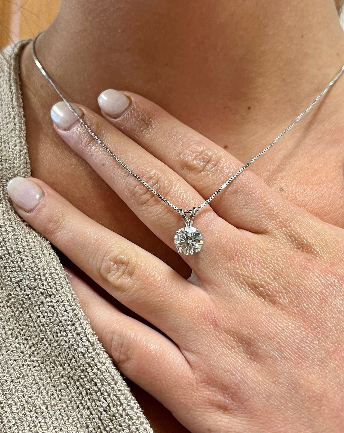 2 Ct Round Cut VVS1/D Certified Moissanite 14k White Gold Pendant 18" Box Chain