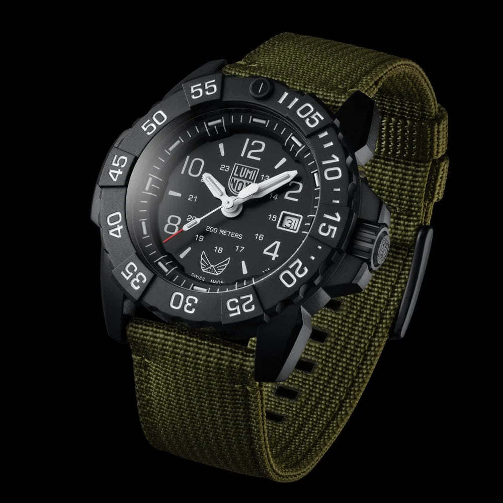 New Luminox Volition America 3250 Series Military Swiss Watch 45 mm XS.3251.CB.VOL
