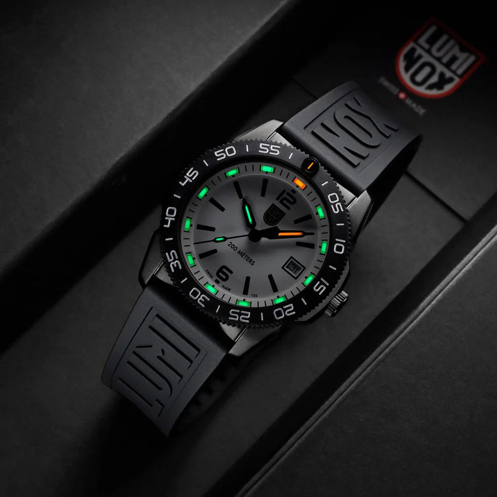 New Luminox Pacific Diver Ripple Dive Watch 39mm XS.3127M Sapphire Crystal