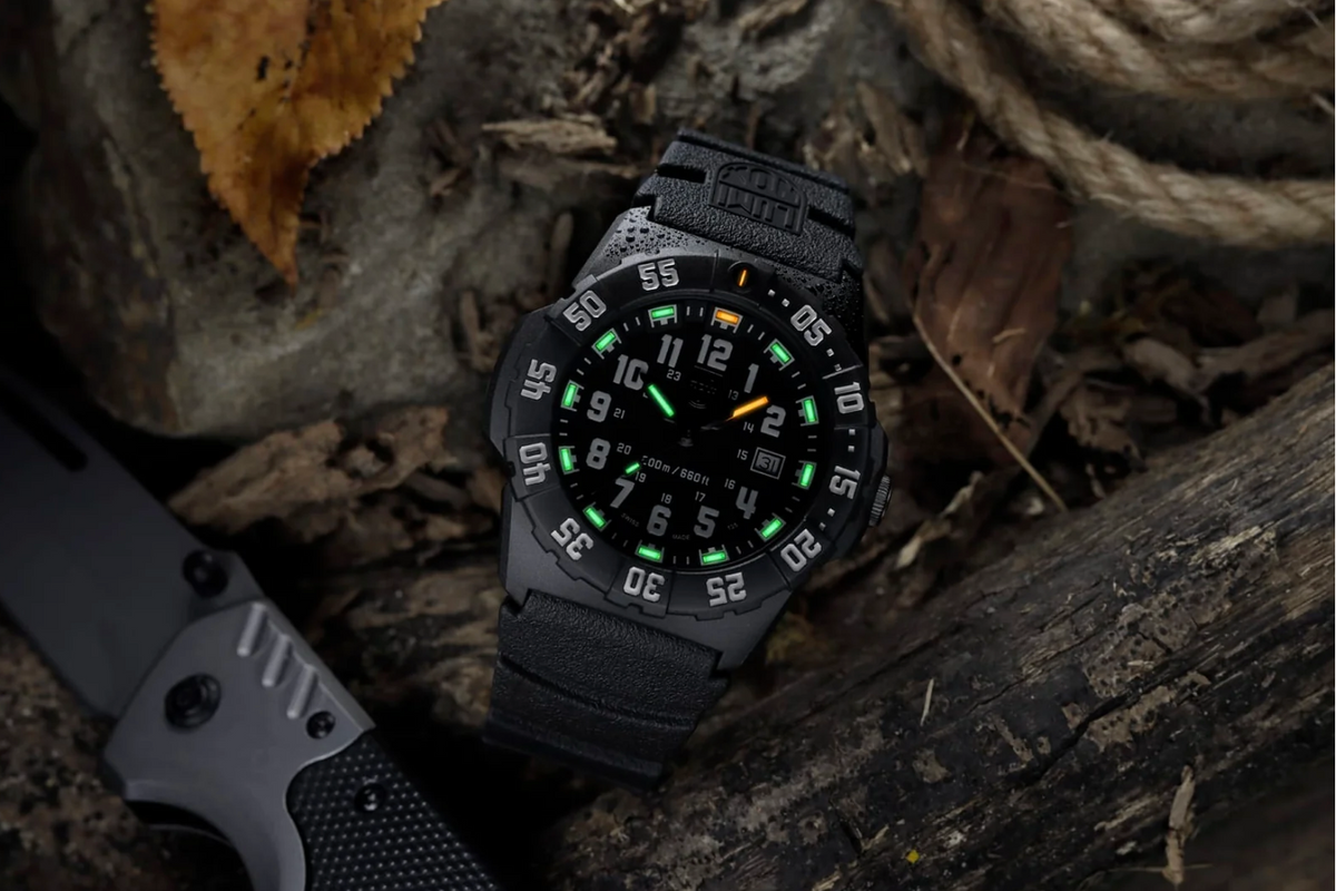 Luminox Navy SEAL XS.3551 44mm Swiss Made Military Dive Watch Sapphire Crystal