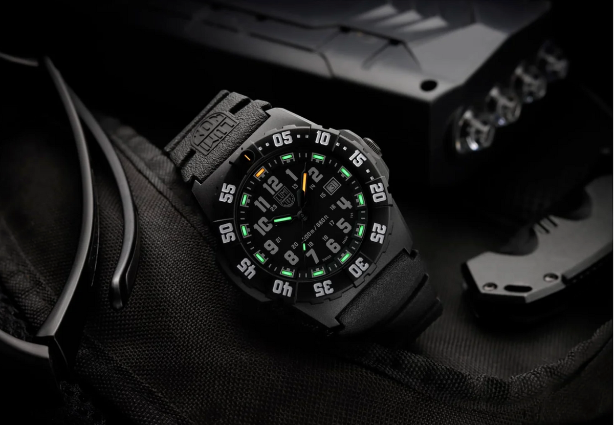 Luminox Navy SEAL XS.3551 44mm Swiss Made Military Dive Watch Sapphire Crystal