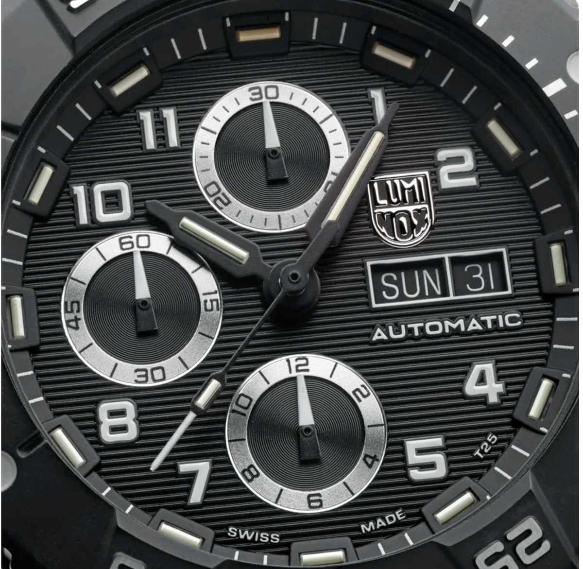 New Luminox XS.3881 Master Carbon SEAL Automatic Chronograph 45mm Swiss Made Men's Watch